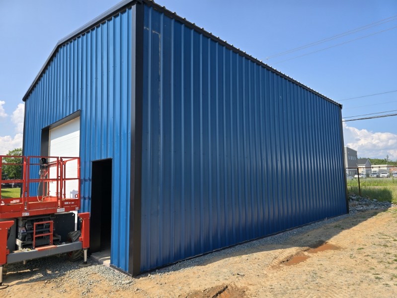 30 x 40 steel warehouse in Dartmouth, Nova Scotia